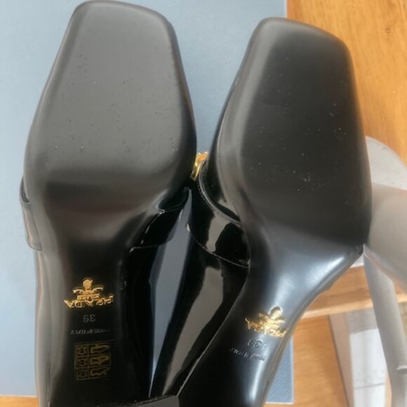 $890 PRADA Gold Chain Statement Loafer Pump New w/Box -  S 8,5/9 IT - Picture 16 of 16